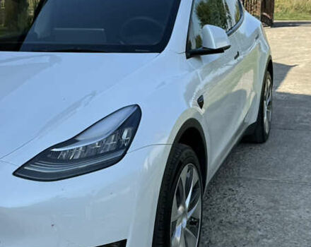 Белый Тесла Model Y, объемом двигателя 0 л и пробегом 35 тыс. км за 33000 $, фото 3 на Automoto.ua