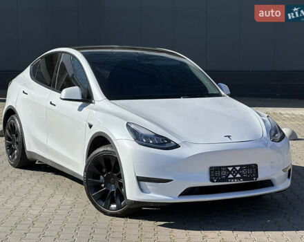 Белый Тесла Model Y, объемом двигателя 0 л и пробегом 52 тыс. км за 25900 $, фото 3 на Automoto.ua