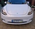 Белый Тесла Model Y, объемом двигателя 0 л и пробегом 63 тыс. км за 28500 $, фото 1 на Automoto.ua