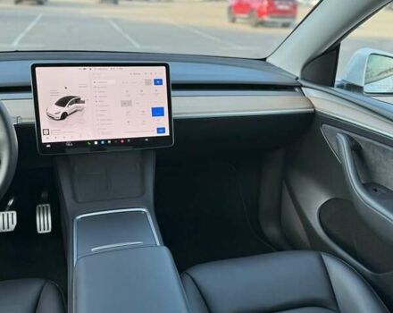 Белый Тесла Model Y, объемом двигателя 0 л и пробегом 35 тыс. км за 27500 $, фото 13 на Automoto.ua