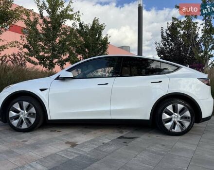 Белый Тесла Model Y, объемом двигателя 0 л и пробегом 35 тыс. км за 34500 $, фото 26 на Automoto.ua