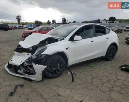 Белый Тесла Model Y, объемом двигателя 0 л и пробегом 62 тыс. км за 21750 $, фото 1 на Automoto.ua
