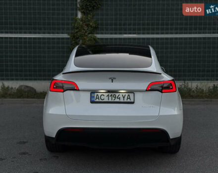 Белый Тесла Model Y, объемом двигателя 0 л и пробегом 18 тыс. км за 29600 $, фото 53 на Automoto.ua