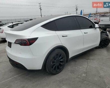 Белый Тесла Model Y, объемом двигателя 0 л и пробегом 1 тыс. км за 23000 $, фото 1 на Automoto.ua