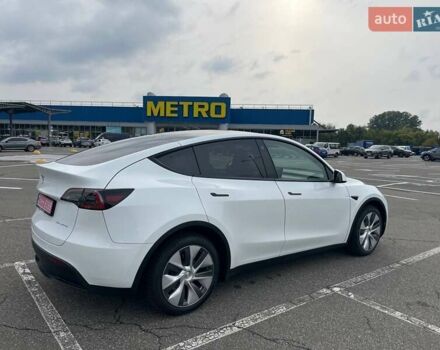 Белый Тесла Model Y, объемом двигателя 0 л и пробегом 42 тыс. км за 36500 $, фото 7 на Automoto.ua