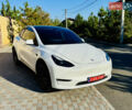 Белый Тесла Model Y, объемом двигателя 0 л и пробегом 57 тыс. км за 26500 $, фото 1 на Automoto.ua