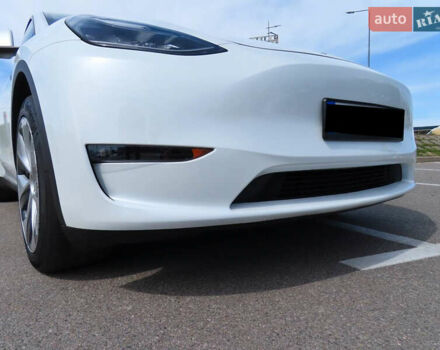 Белый Тесла Model Y, объемом двигателя 0 л и пробегом 41 тыс. км за 27000 $, фото 5 на Automoto.ua