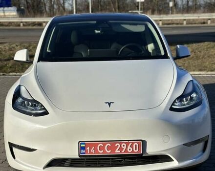 Белый Тесла Model Y, объемом двигателя 0 л и пробегом 70 тыс. км за 26900 $, фото 1 на Automoto.ua