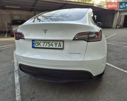 Білий Тесла Model Y, об'ємом двигуна 0 л та пробігом 67 тис. км за 25500 $, фото 7 на Automoto.ua