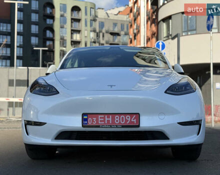 Белый Тесла Model Y, объемом двигателя 0 л и пробегом 35 тыс. км за 33777 $, фото 7 на Automoto.ua