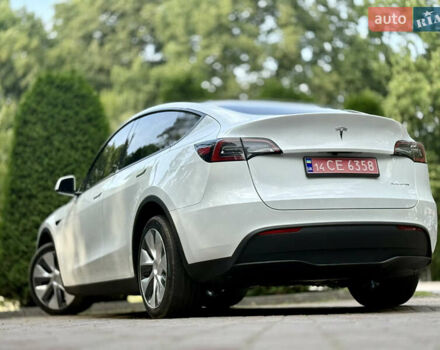 Белый Тесла Model Y, объемом двигателя 0 л и пробегом 72 тыс. км за 24750 $, фото 15 на Automoto.ua