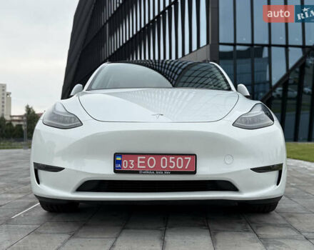 Белый Тесла Model Y, объемом двигателя 0 л и пробегом 45 тыс. км за 35500 $, фото 7 на Automoto.ua