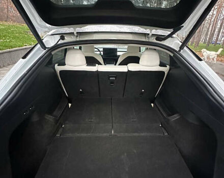 Белый Тесла Model Y, объемом двигателя 0 л и пробегом 37 тыс. км за 29990 $, фото 17 на Automoto.ua