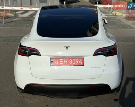 Белый Тесла Model Y, объемом двигателя 0 л и пробегом 35 тыс. км за 33777 $, фото 21 на Automoto.ua