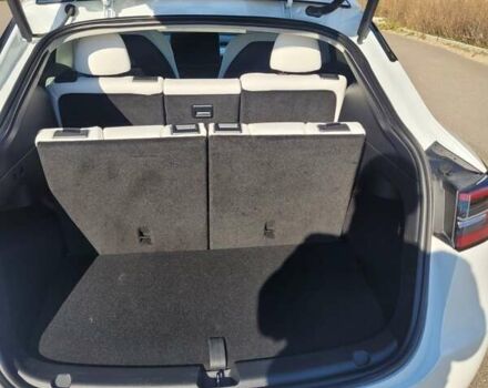 Белый Тесла Model Y, объемом двигателя 0 л и пробегом 4 тыс. км за 27400 $, фото 36 на Automoto.ua