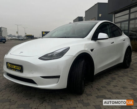 Білий Тесла Model Y, об'ємом двигуна 82 л та пробігом 33 тис. км за 35000 $, фото 2 на Automoto.ua