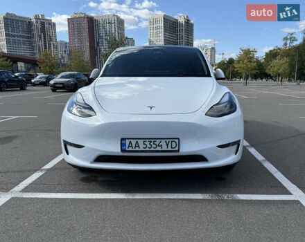 Тесла Model Y 2023 в Киеве на Automoto.ua Белый Тесла Model Y, объемом двигателя 0 л и пробегом 70 тыс. км за 31000 $, фото 1 на Automoto.ua