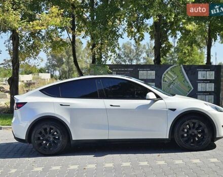 Белый Тесла Model Y, объемом двигателя 0 л и пробегом 108 тыс. км за 24600 $, фото 7 на Automoto.ua