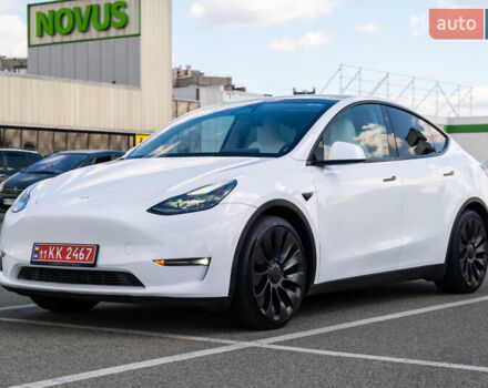 Белый Тесла Model Y, объемом двигателя 0 л и пробегом 27 тыс. км за 31000 $, фото 2 на Automoto.ua