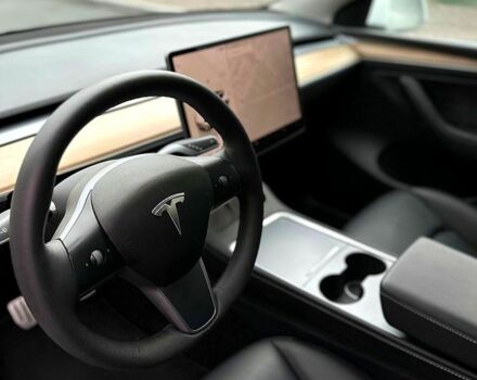 Білий Тесла Model Y, об'ємом двигуна 0 л та пробігом 33 тис. км за 28700 $, фото 8 на Automoto.ua