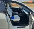Белый Тесла Model Y, объемом двигателя 0 л и пробегом 29 тыс. км за 16300 $, фото 7 на Automoto.ua