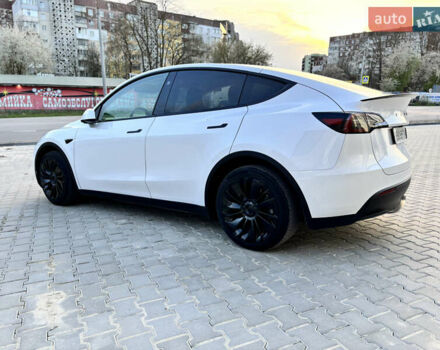 Белый Тесла Model Y, объемом двигателя 0 л и пробегом 40 тыс. км за 28000 $, фото 15 на Automoto.ua