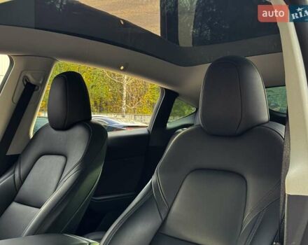 Белый Тесла Model Y, объемом двигателя 0 л и пробегом 89 тыс. км за 30999 $, фото 13 на Automoto.ua