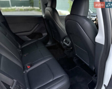 Белый Тесла Model Y, объемом двигателя 0 л и пробегом 18 тыс. км за 29600 $, фото 95 на Automoto.ua