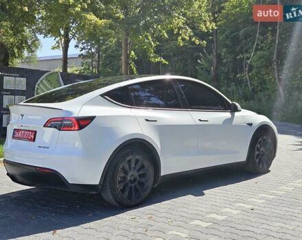 Белый Тесла Model Y, объемом двигателя 0 л и пробегом 108 тыс. км за 24600 $, фото 6 на Automoto.ua