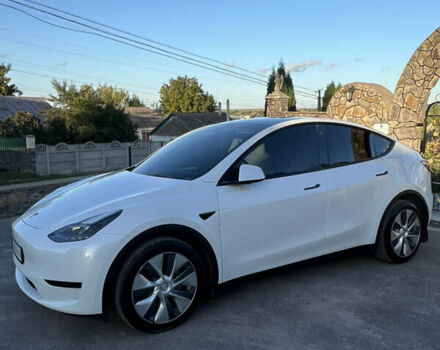 Тесла Model Y 2023 в Шаргороде на Automoto.ua Белый Тесла Model Y, объемом двигателя 0 л и пробегом 81 тыс. км за 31900 $, фото 2 на Automoto.ua