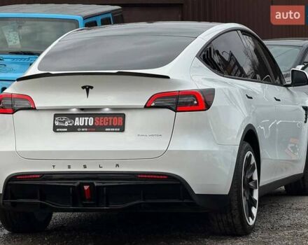 Белый Тесла Model Y, объемом двигателя 0 л и пробегом 53 тыс. км за 28800 $, фото 9 на Automoto.ua