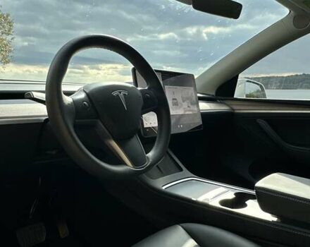 Тесла Model Y 2023 в Тернополе на Automoto.ua Белый Тесла Model Y, объемом двигателя 0 л и пробегом 44 тыс. км за 28700 $, фото 5 на Automoto.ua