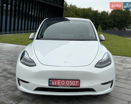 Белый Тесла Model Y, объемом двигателя 0 л и пробегом 45 тыс. км за 35500 $, фото 16 на Automoto.ua