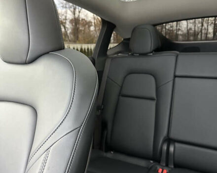Белый Тесла Model Y, объемом двигателя 0 л и пробегом 24 тыс. км за 32000 $, фото 18 на Automoto.ua