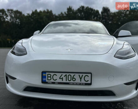 Белый Тесла Model Y, объемом двигателя 0 л и пробегом 18 тыс. км за 28950 $, фото 13 на Automoto.ua