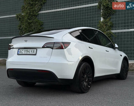 Белый Тесла Model Y, объемом двигателя 0 л и пробегом 18 тыс. км за 29600 $, фото 50 на Automoto.ua