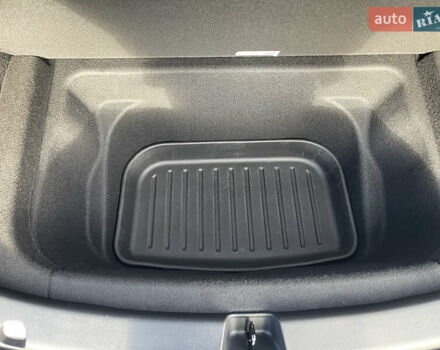 Белый Тесла Model Y, объемом двигателя 0 л и пробегом 43 тыс. км за 29500 $, фото 18 на Automoto.ua