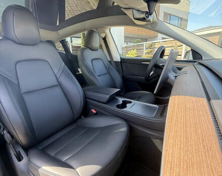 Белый Тесла Model Y, объемом двигателя 0 л и пробегом 32 тыс. км за 28200 $, фото 6 на Automoto.ua