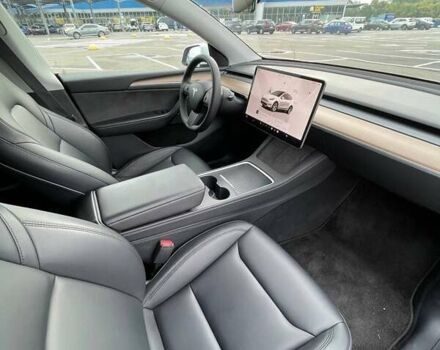 Белый Тесла Model Y, объемом двигателя 0 л и пробегом 42 тыс. км за 36500 $, фото 11 на Automoto.ua