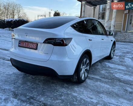 Белый Тесла Model Y, объемом двигателя 0 л и пробегом 21 тыс. км за 35000 $, фото 7 на Automoto.ua