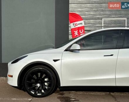 Белый Тесла Model Y, объемом двигателя 0 л и пробегом 89 тыс. км за 30999 $, фото 4 на Automoto.ua
