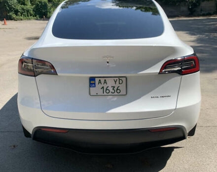 Белый Тесла Model Y, объемом двигателя 0 л и пробегом 64 тыс. км за 28500 $, фото 3 на Automoto.ua