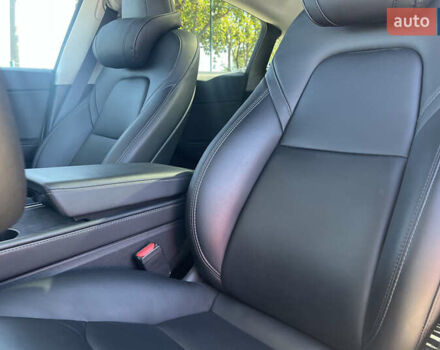 Білий Тесла Model Y, об'ємом двигуна 0 л та пробігом 34 тис. км за 36000 $, фото 10 на Automoto.ua