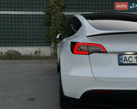 Белый Тесла Model Y, объемом двигателя 0 л и пробегом 18 тыс. км за 29600 $, фото 65 на Automoto.ua