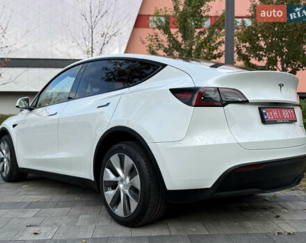 Белый Тесла Model Y, объемом двигателя 0 л и пробегом 25 тыс. км за 32500 $, фото 15 на Automoto.ua