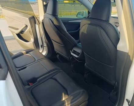 Белый Тесла Model Y, объемом двигателя 0 л и пробегом 36 тыс. км за 24990 $, фото 9 на Automoto.ua