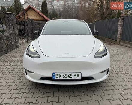 Білий Тесла Model Y, об'ємом двигуна 0 л та пробігом 25 тис. км за 29900 $, фото 1 на Automoto.ua