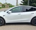 Белый Тесла Model Y, объемом двигателя 0 л и пробегом 4 тыс. км за 46000 $, фото 2 на Automoto.ua