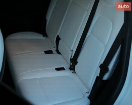 Білий Тесла Model Y, об'ємом двигуна 0 л та пробігом 48 тис. км за 34300 $, фото 23 на Automoto.ua