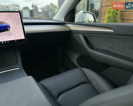 Білий Тесла Model Y, об'ємом двигуна 0 л та пробігом 47 тис. км за 26500 $, фото 50 на Automoto.ua
